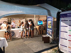 STAND DE FADECS-FADEL DE LA UNCO EN LA FIESTA DE LA MANZANA